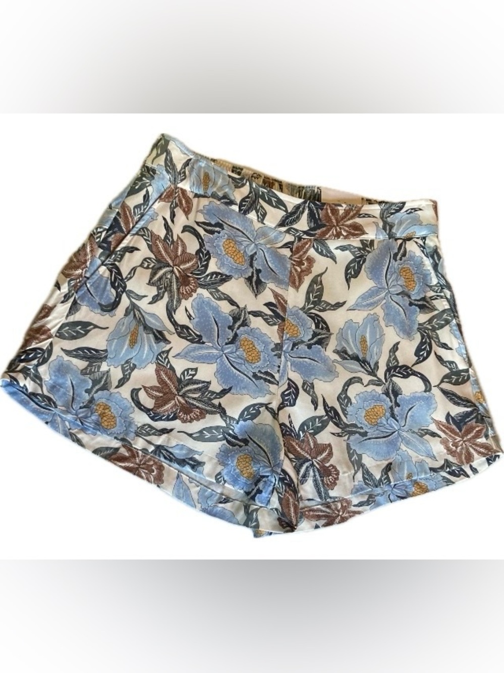 NWT OLD NAVY Blue Floral High Waist Shorts Size Medium Cruise
Beach Summer Flowy